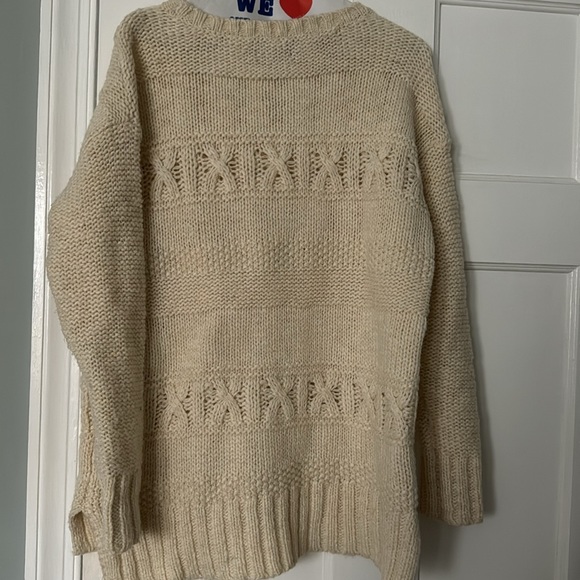 American Eagle Sweater size M - Picture 4 of 4